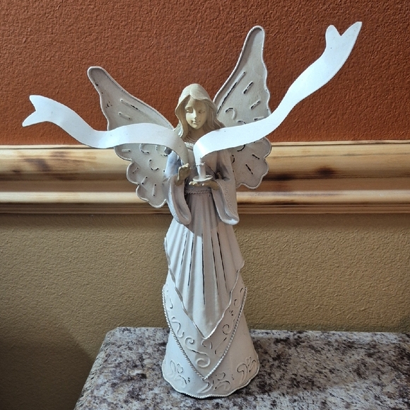 Source Unknown Other - Source Unknown Serene Angel Sculpture in Cream and White, Metal.